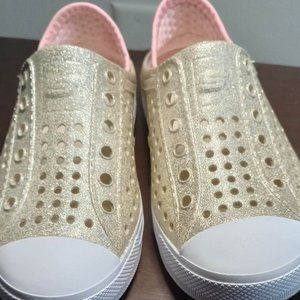 Sketchers Foamies Champagne Color